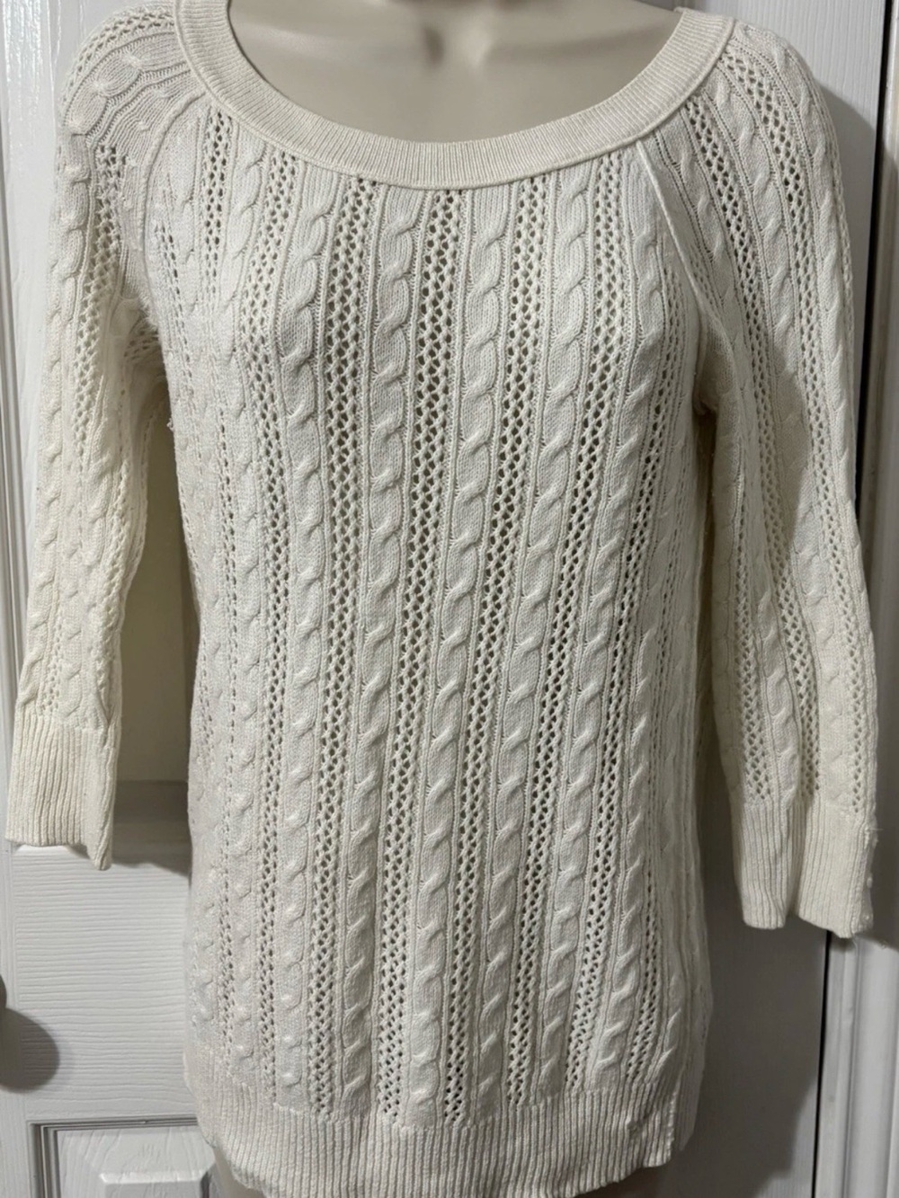 American Eagle Outfitters White Cable-Knit Scoop Neck Pullover Sweater M 3/4